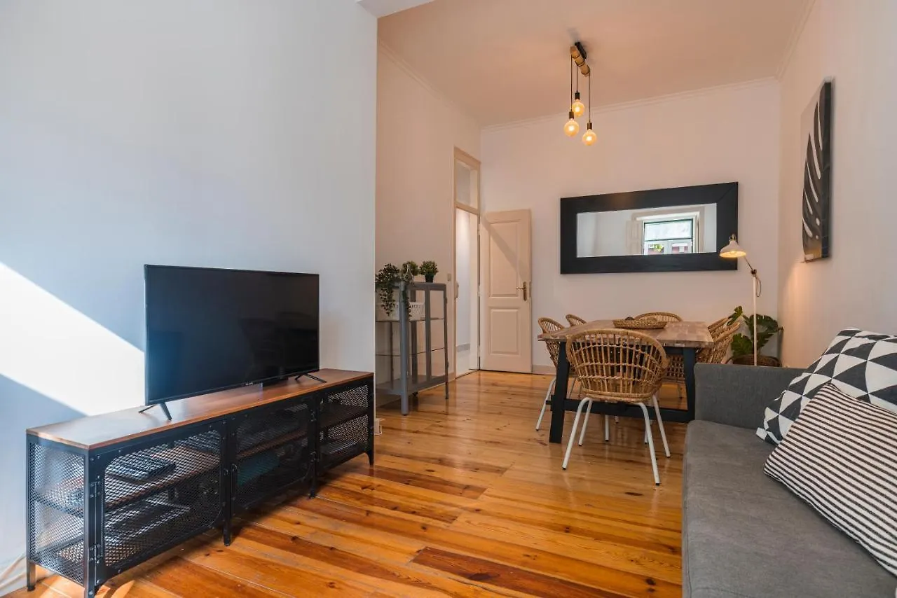 3 Bedroom Terrace Apartment By Innkeeper Lisbona