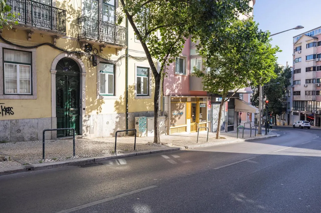 3 Bedroom Terrace Apartment By Innkeeper Lisbona