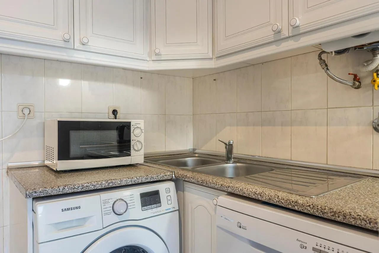 3 Bedroom Terrace Apartment By Innkeeper Lisbona