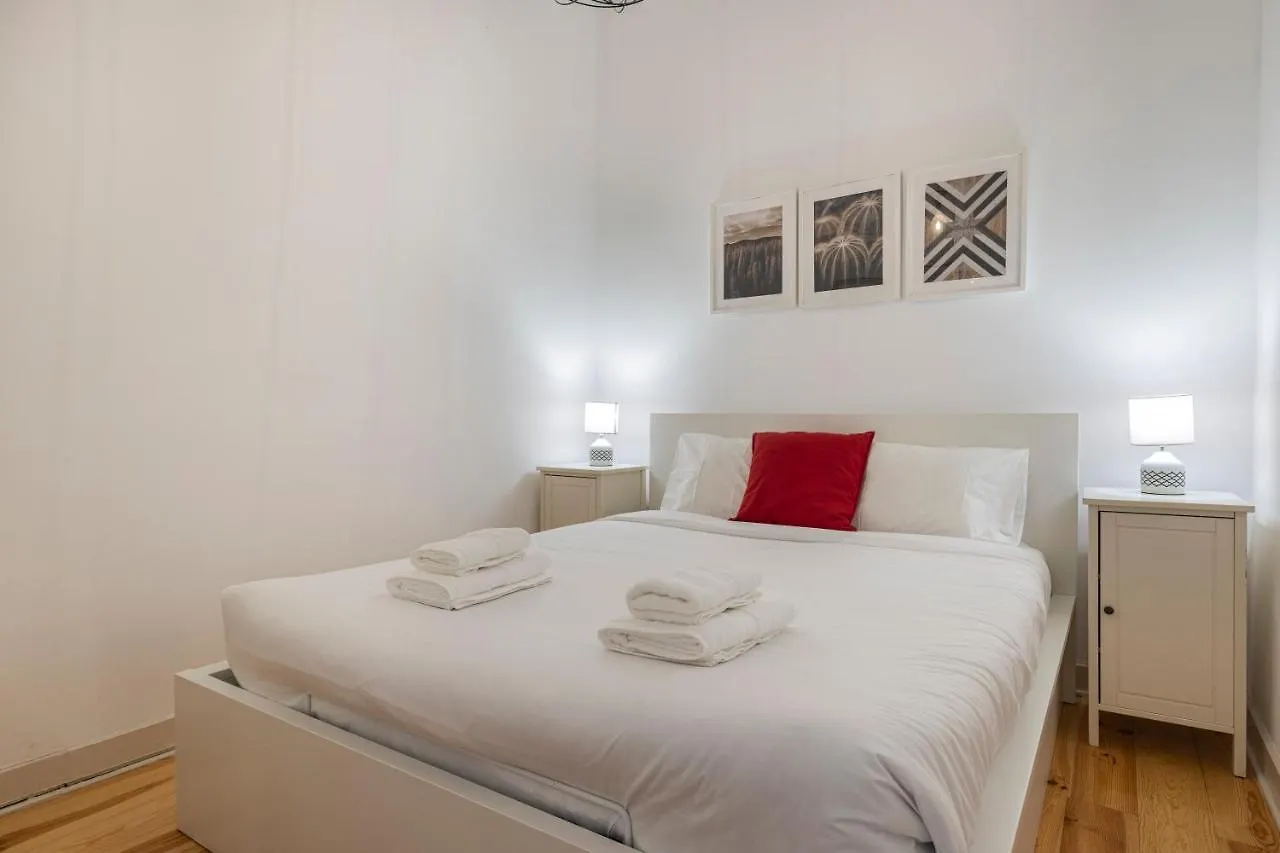 3 Bedroom Terrace Apartment By Innkeeper Lisbona